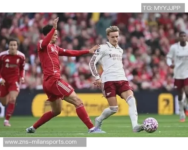 早报:利物浦强势反弹连胜皇马遭遇两连败挑战艰难