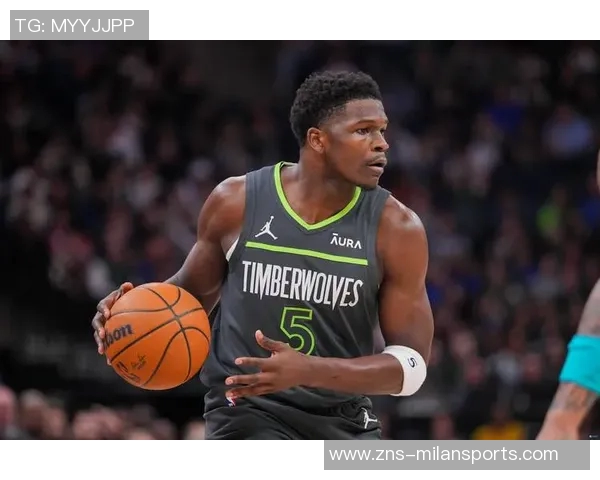 爱德华兹全场狂砍40分9篮板三分命中率高达43却遭遇失利拼尽全力仍难救主